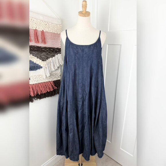 Free People Denim Dreams Sleeveless Midi Dress Medium Blue Wash Sz M - Picture 2 of 14